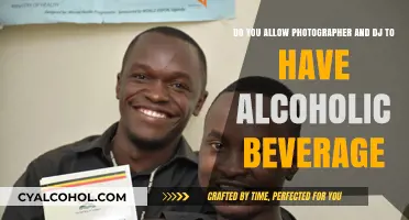 Alcohol at Weddings: Who Gets to Drink?