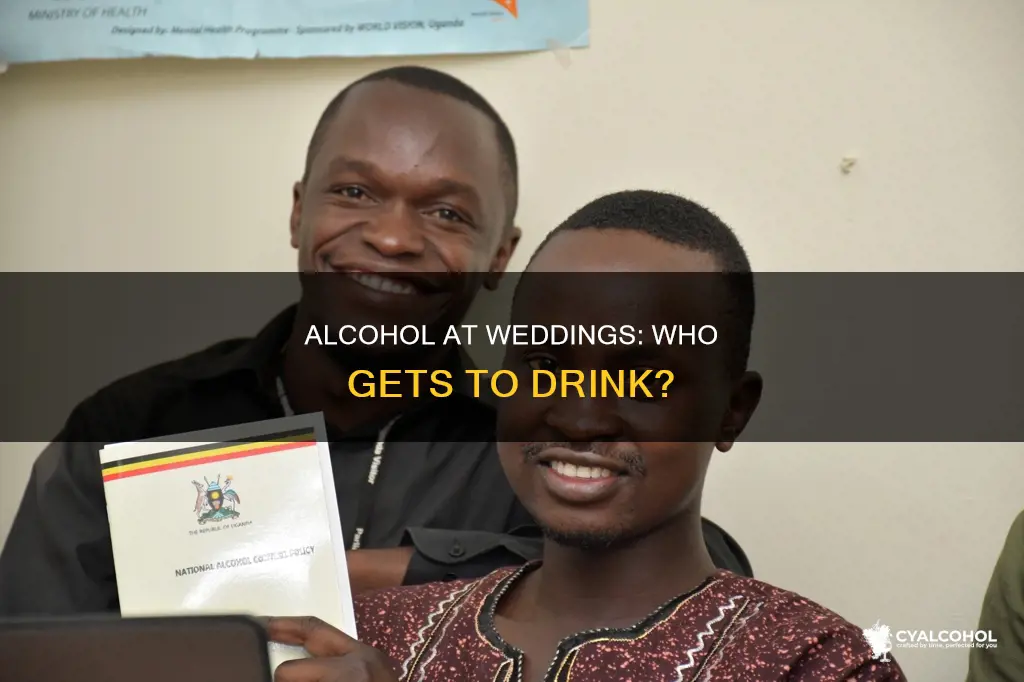 do you allow photographer and dj to have alcoholic beverage