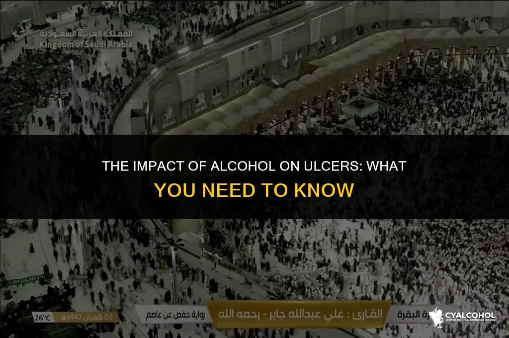 does alcohol hurt an ulcer