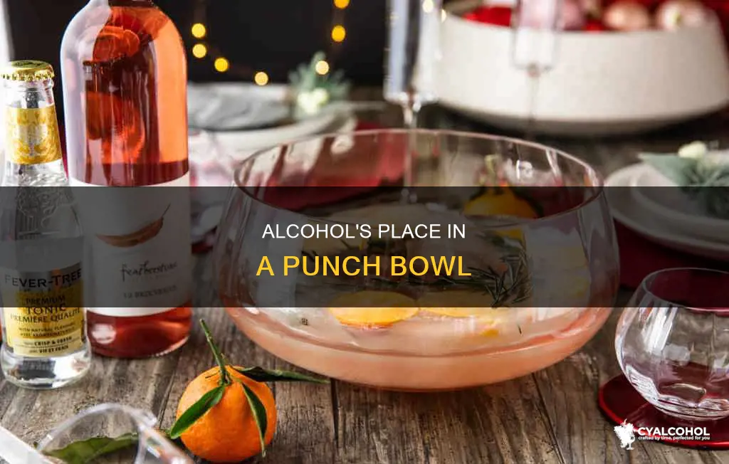 does alcohol sink to the bottom in a punch bowl