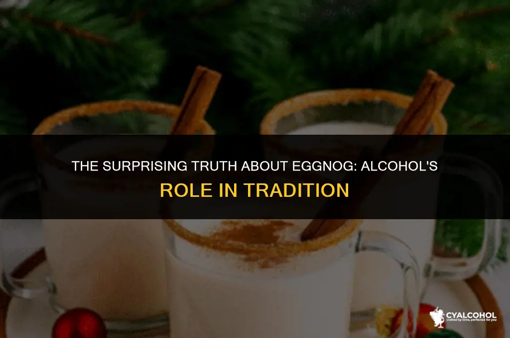 does eggnog traditionally have alcohol