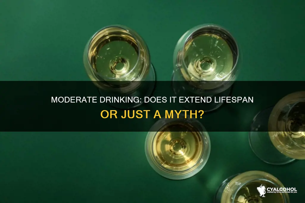 does moderate alcohol consumption prolong life