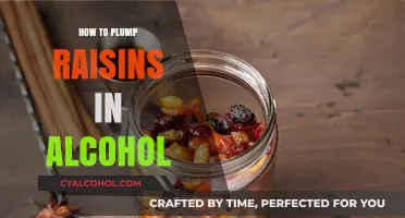 Plump Raisins Perfectly: A Simple Alcohol-Soaking Technique Revealed