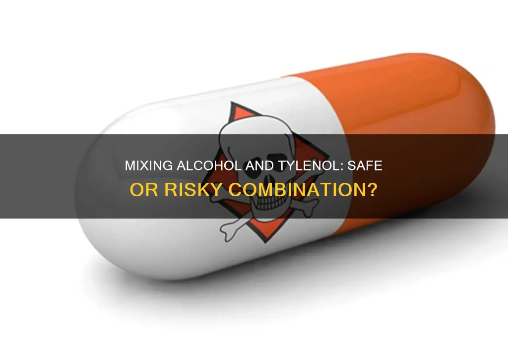 is it okay to have alcohol with tylenol
